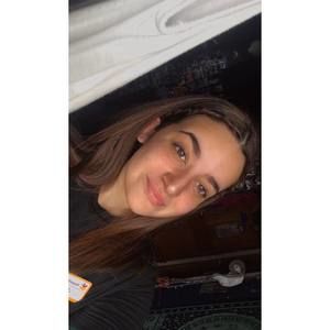 Meet your Posher, Julia